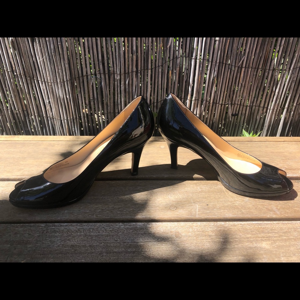 Cole Haan Peep toe pump